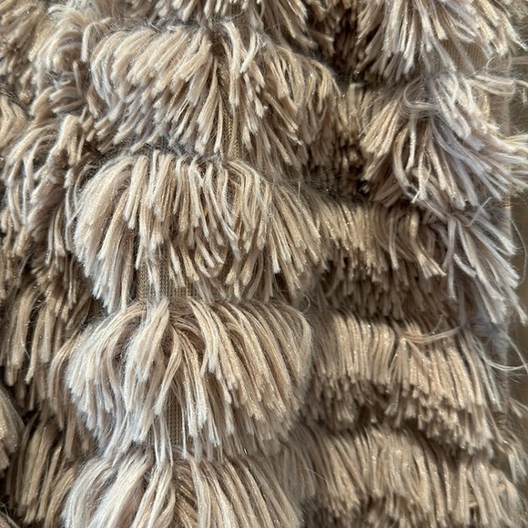 American Threads Shaggy Coat Jacket Sand Brown Tan Neutral Fuzzy Fur Size Medium - Picture 12 of 14